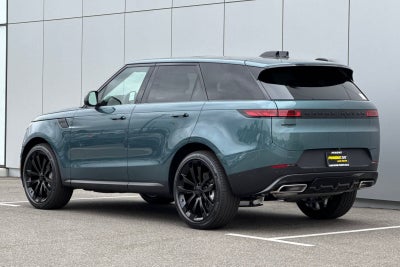 2026 Land Rover Range Rover Sport SE