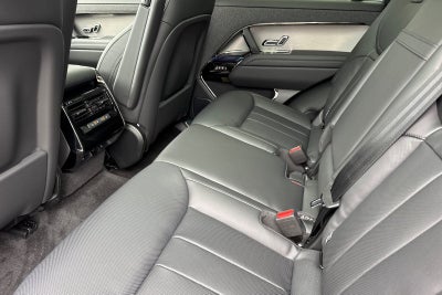 2026 Land Rover Range Rover Sport SE