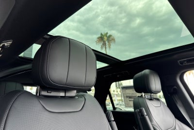 2026 Land Rover Range Rover Sport SE