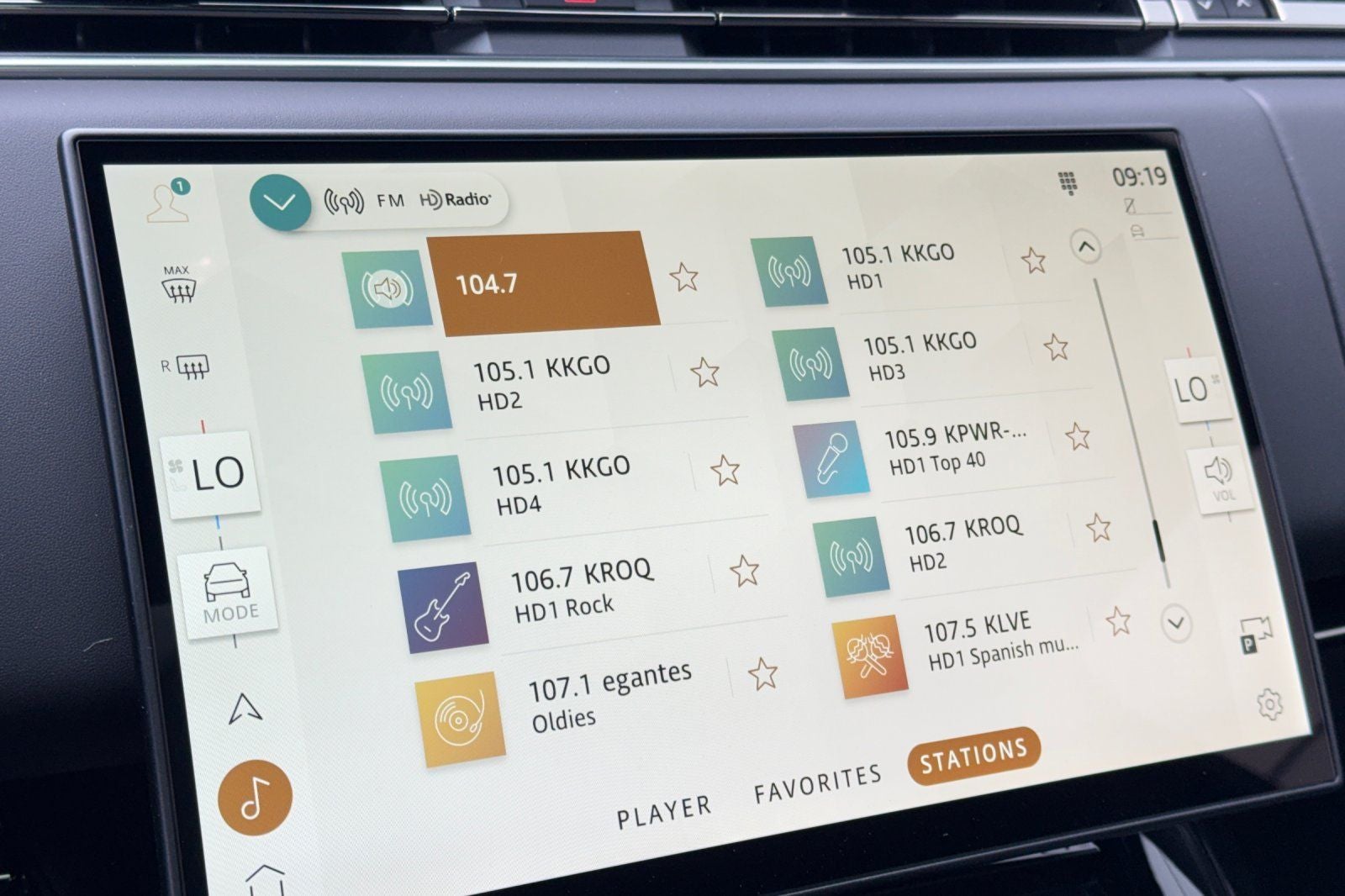 2026 Land Rover Range Rover Sport SE