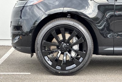 2026 Land Rover Range Rover Sport SE