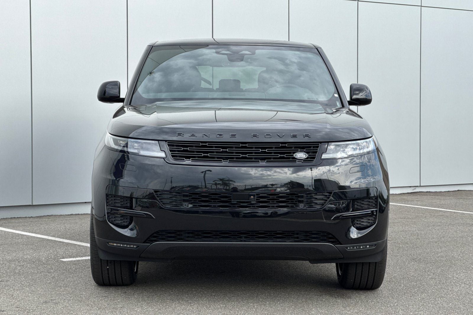 2026 Land Rover Range Rover Sport SE