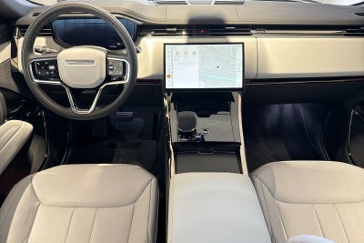 2026 Land Rover Range Rover Sport SE