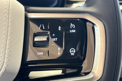 2026 Land Rover Range Rover Sport SE