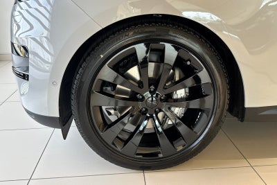 2026 Land Rover Range Rover Sport SE