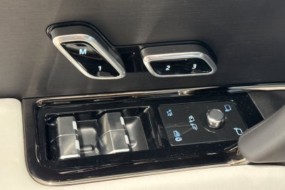 2026 Land Rover Range Rover Sport SE