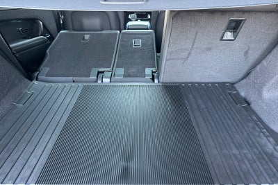 2026 Land Rover Range Rover Sport SE
