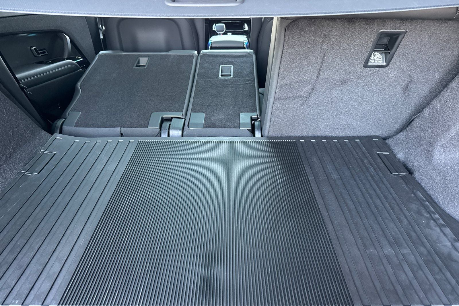 2026 Land Rover Range Rover Sport SE
