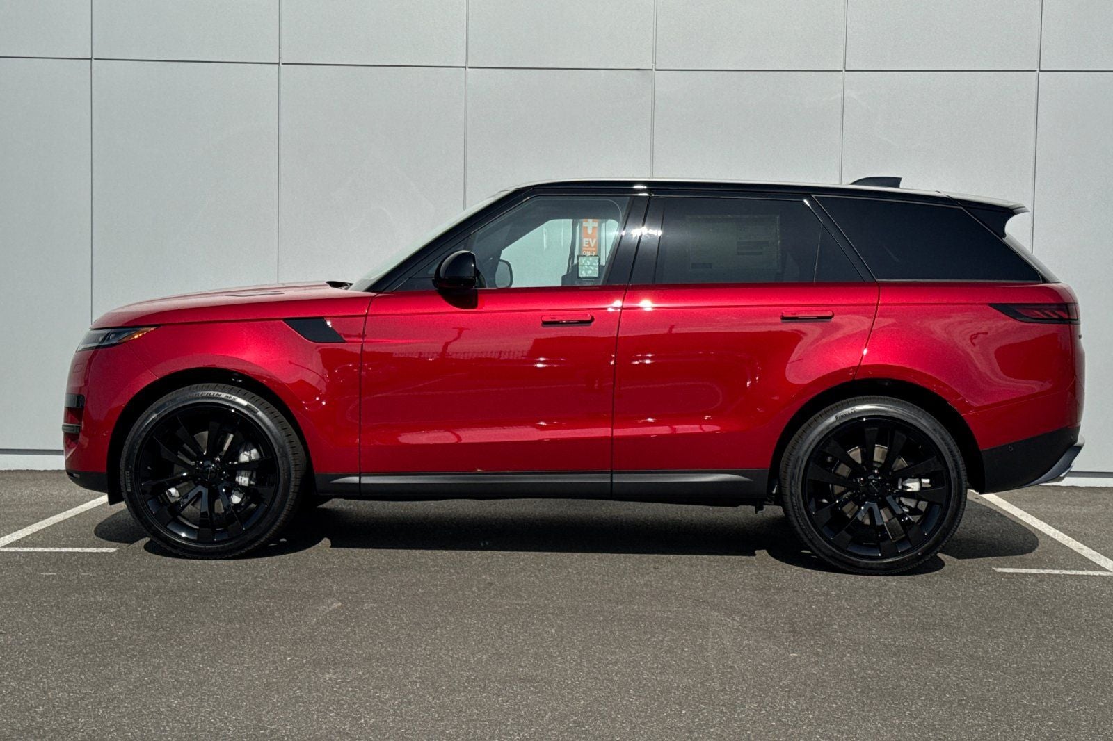 2026 Land Rover Range Rover Sport SE