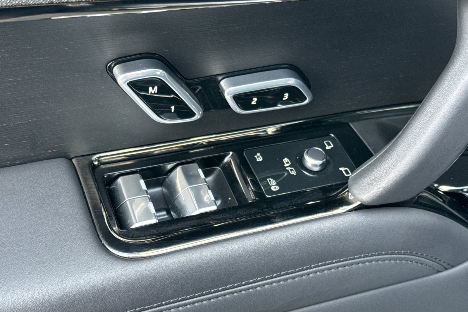 2024 Land Rover Range Rover Sport SE