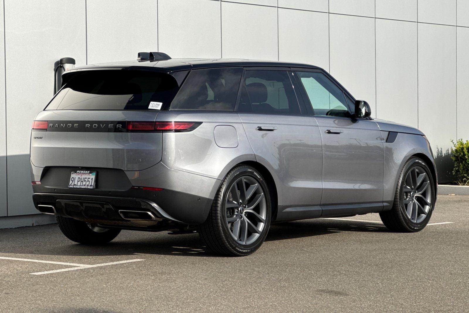 2024 Land Rover Range Rover Sport SE