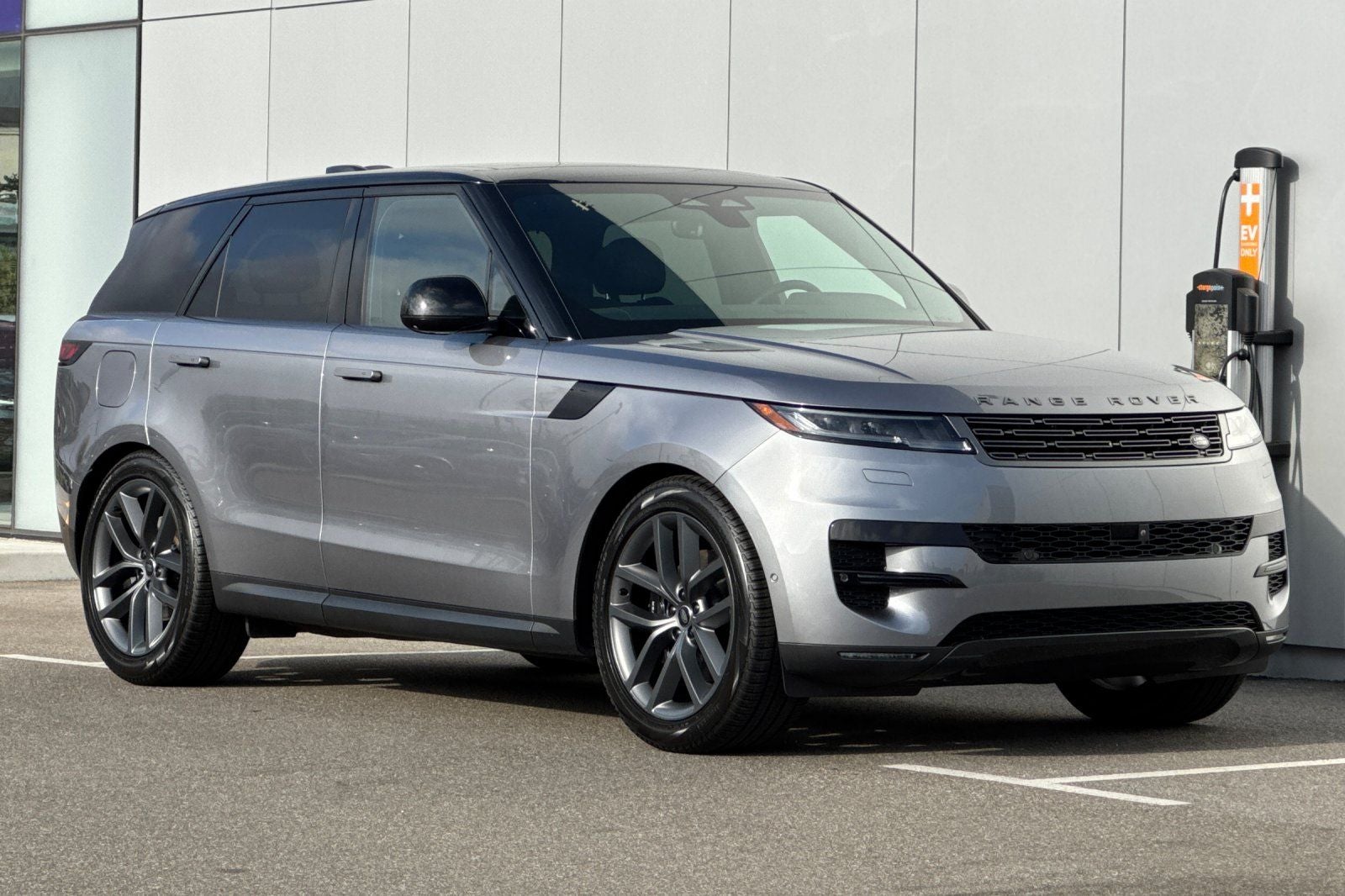 2024 Land Rover Range Rover Sport SE