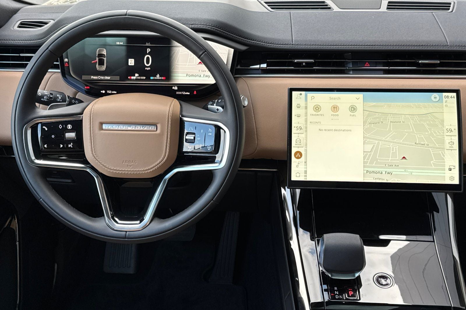 2026 Land Rover Range Rover Sport SE