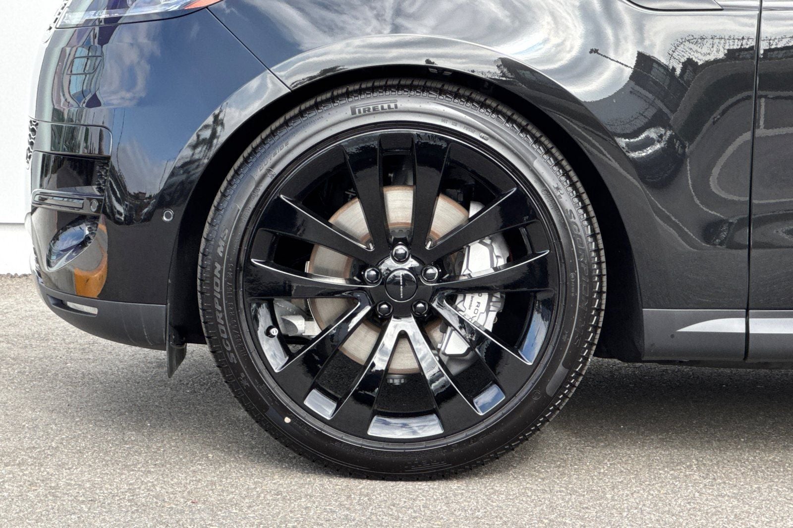 2026 Land Rover Range Rover Sport SE