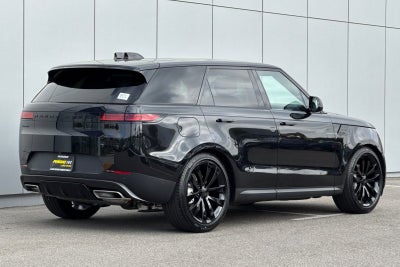 2026 Land Rover Range Rover Sport SE