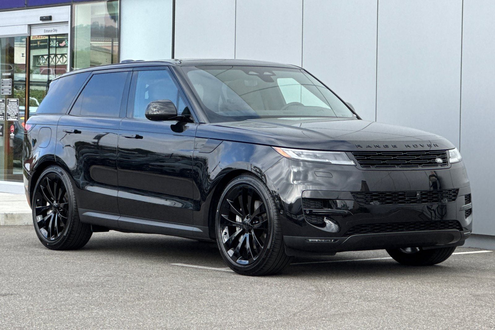 2026 Land Rover Range Rover Sport SE