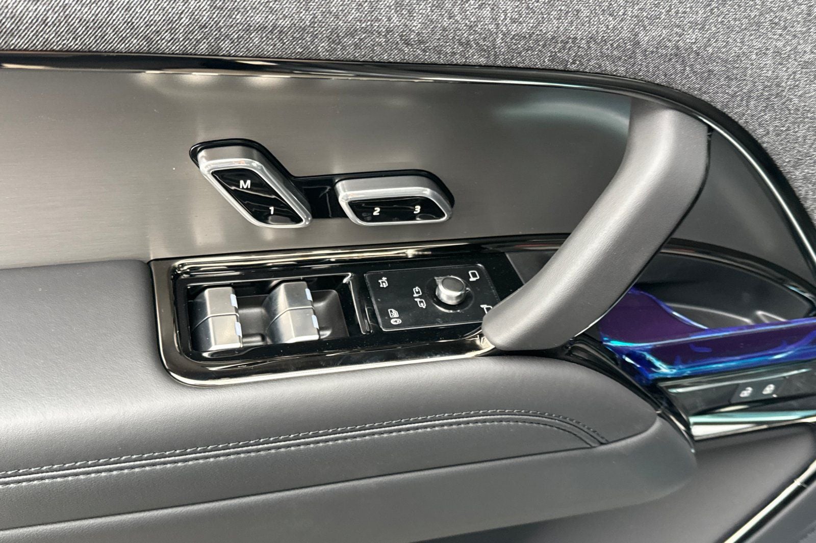 2026 Land Rover Range Rover Sport SE