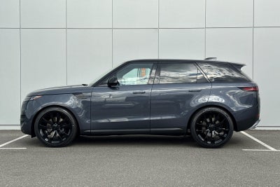 2026 Land Rover Range Rover Sport SE