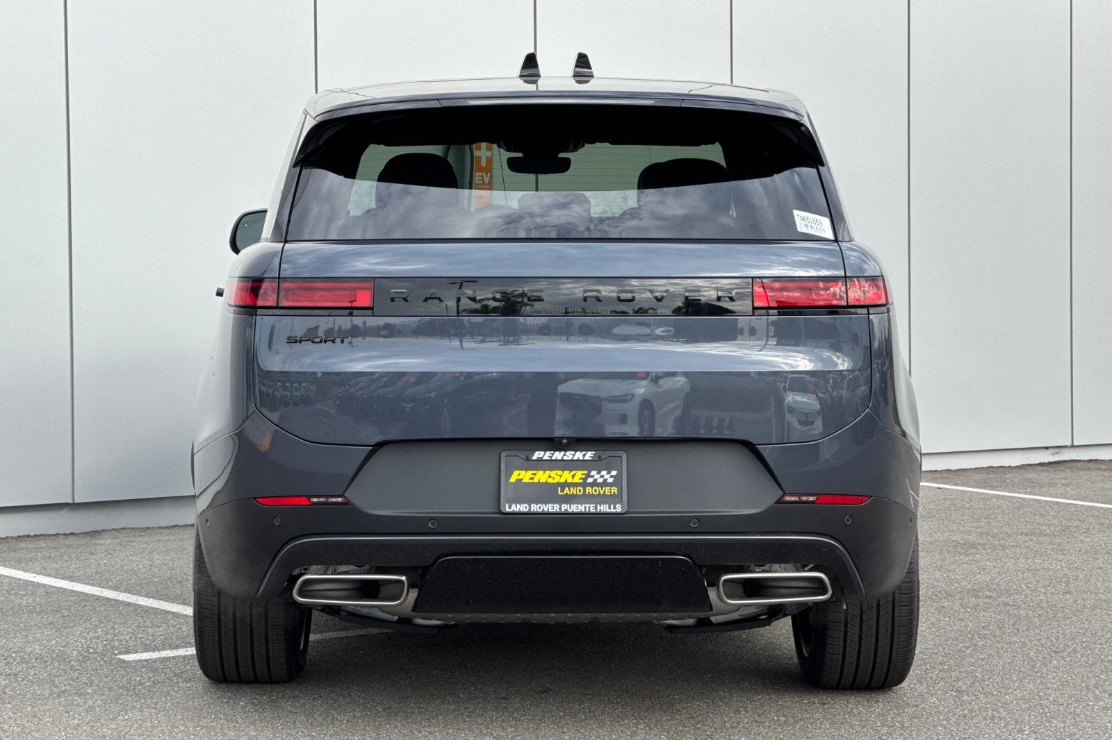 2026 Land Rover Range Rover Sport SE