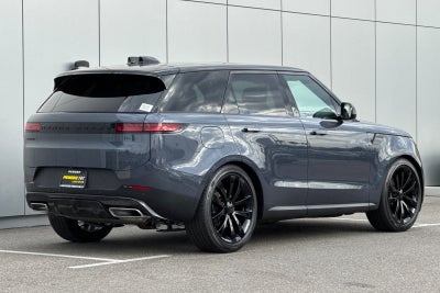 2026 Land Rover Range Rover Sport SE