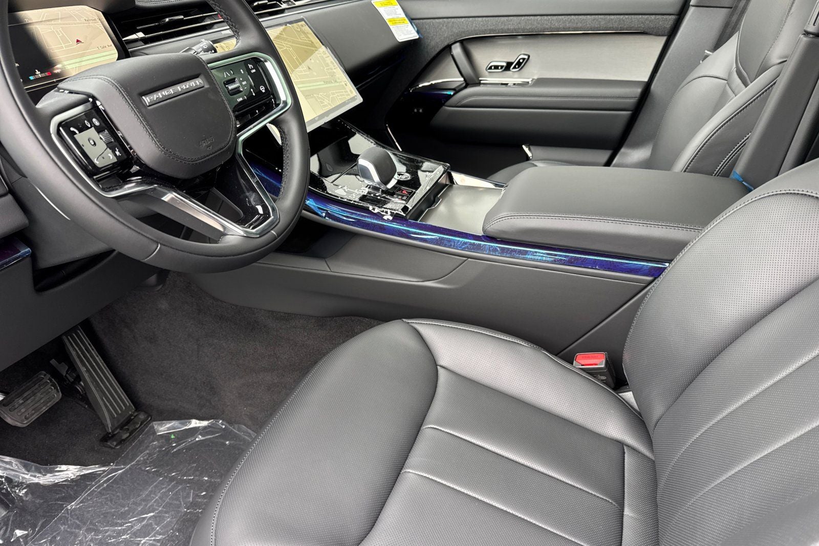 2026 Land Rover Range Rover Sport SE