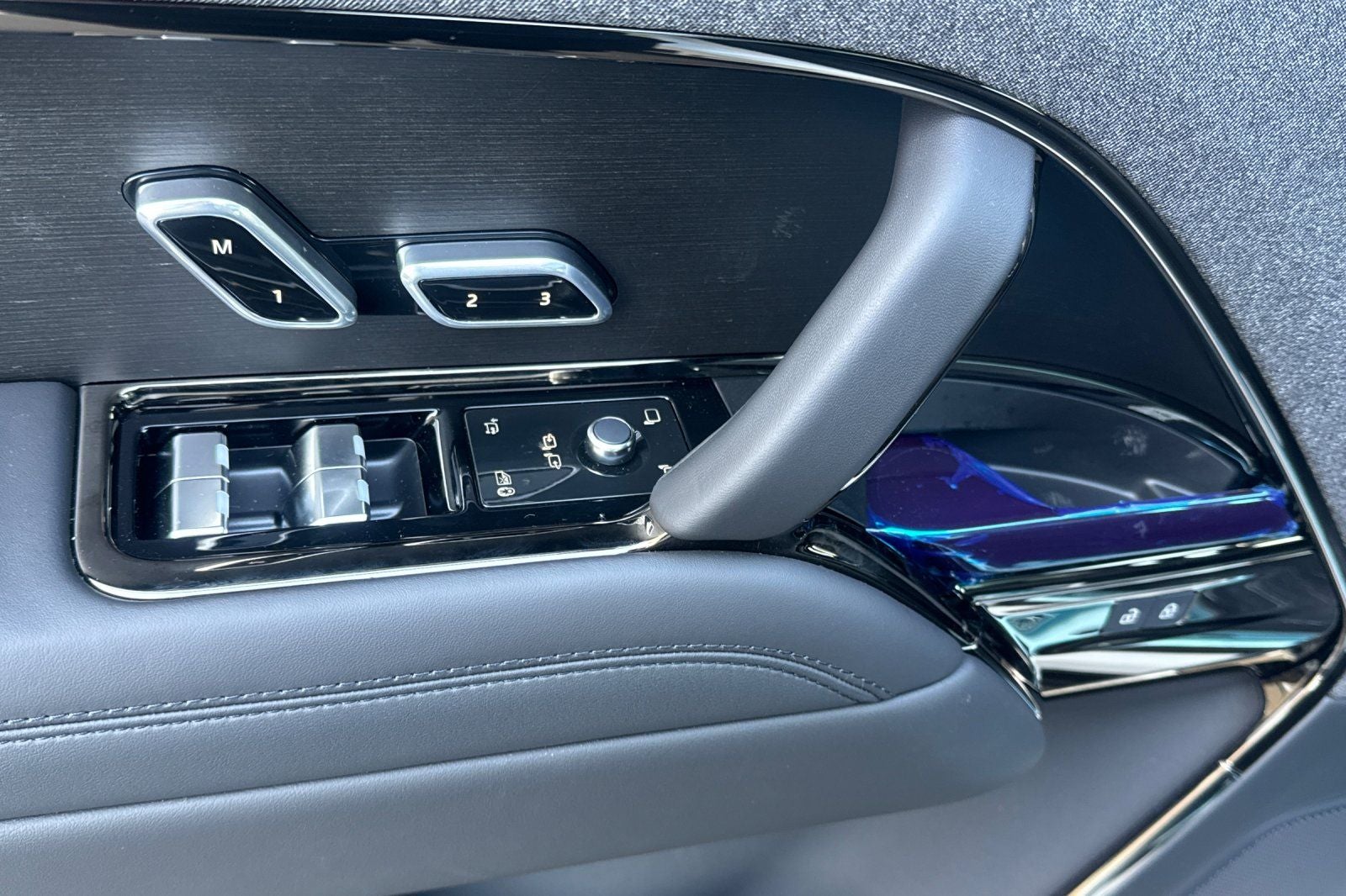 2026 Land Rover Range Rover Sport SE