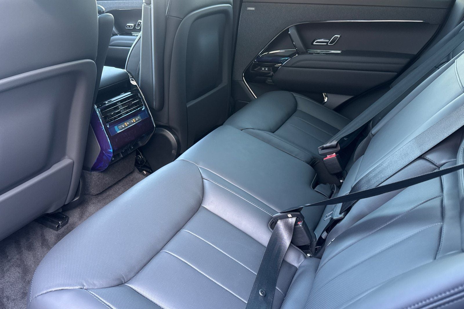 2026 Land Rover Range Rover Sport SE