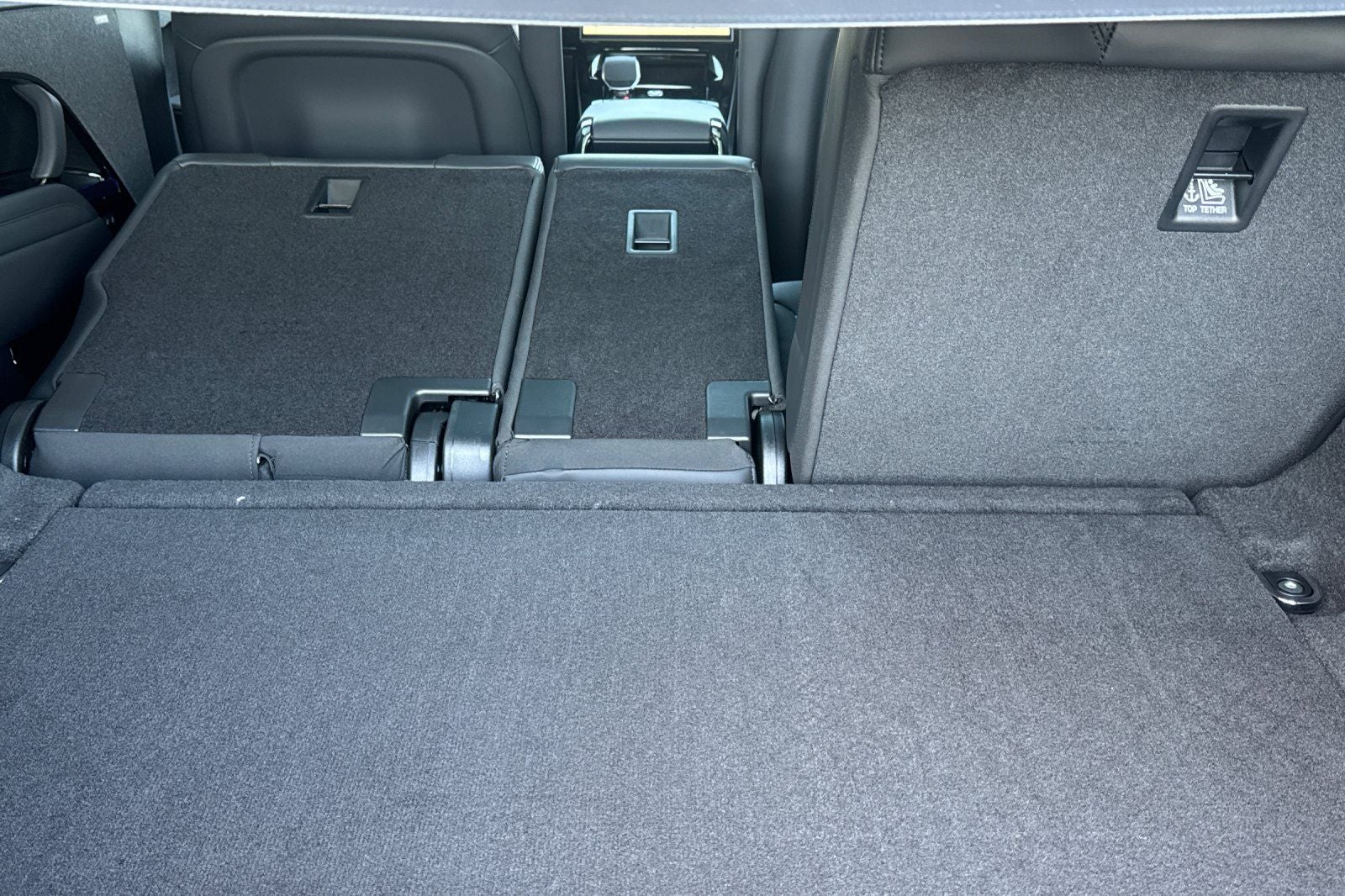 2026 Land Rover Range Rover Sport SE