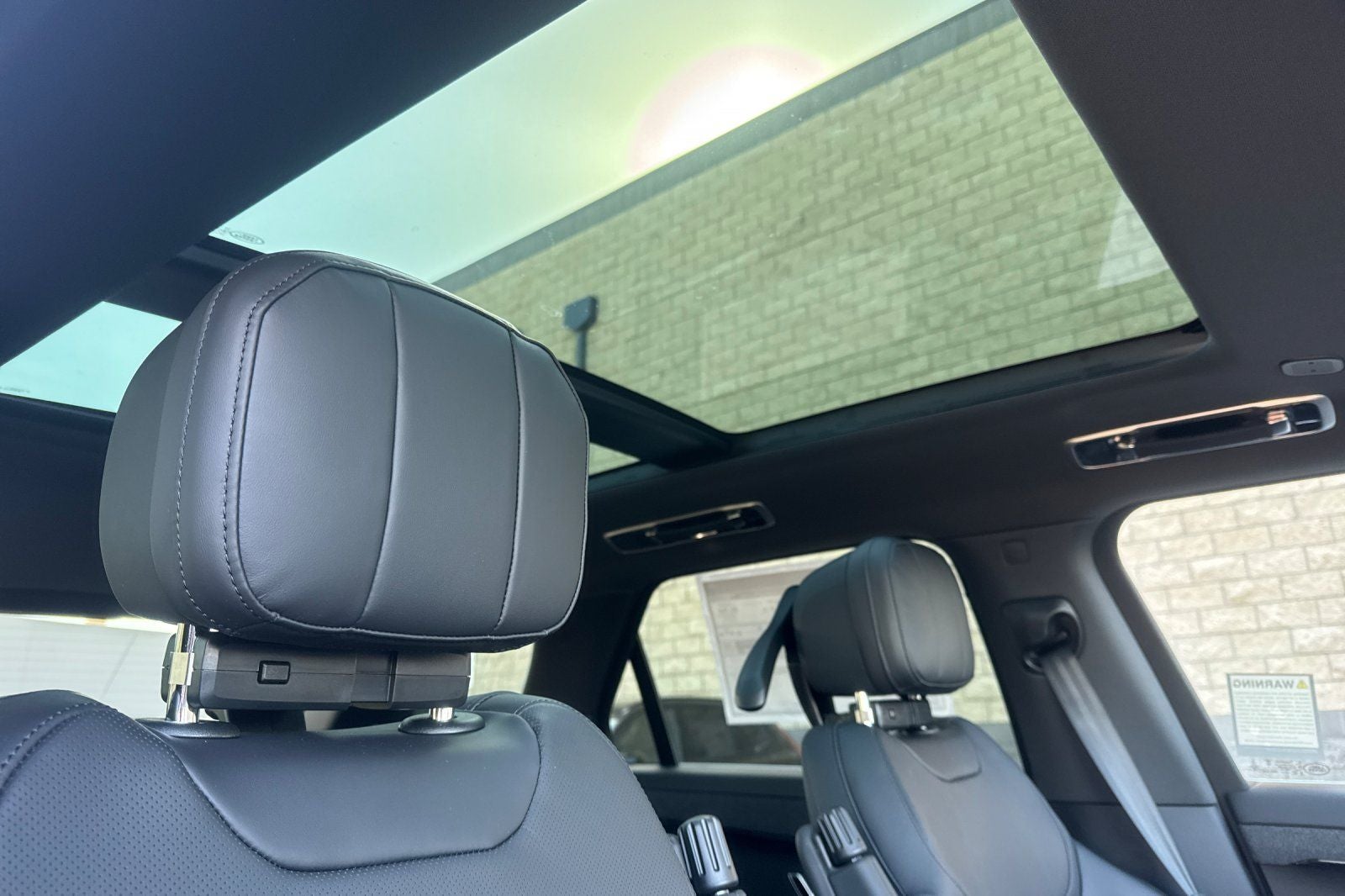 2026 Land Rover Range Rover Sport SE