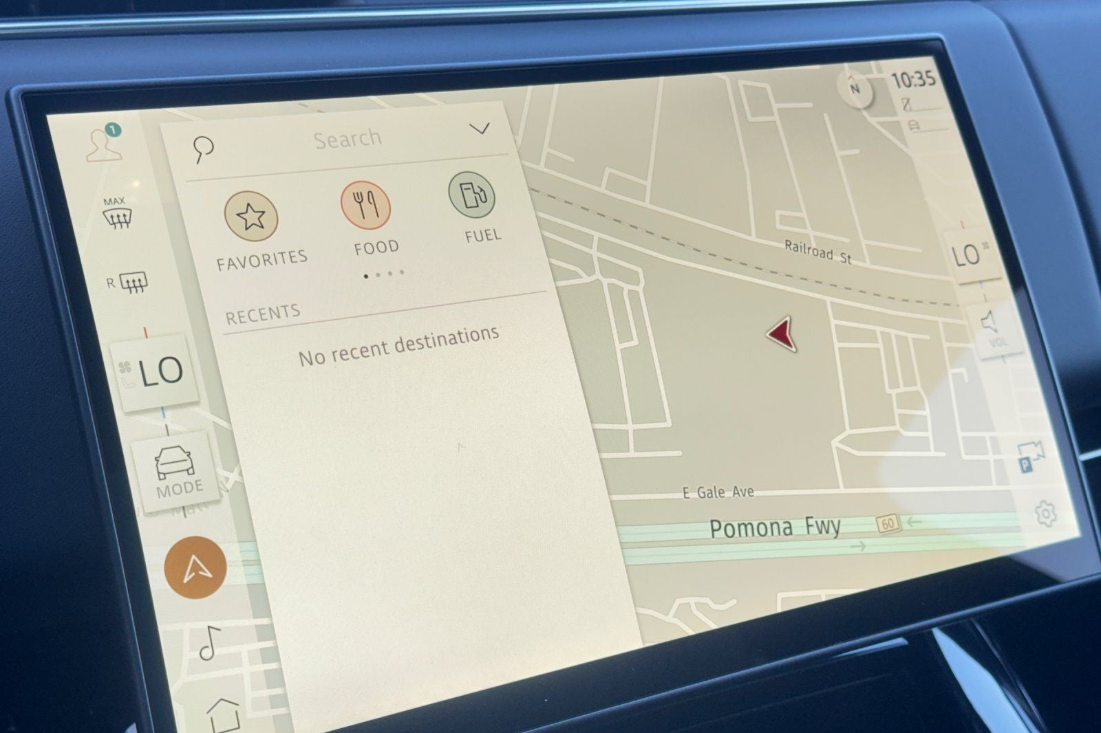 2026 Land Rover Range Rover Sport SE