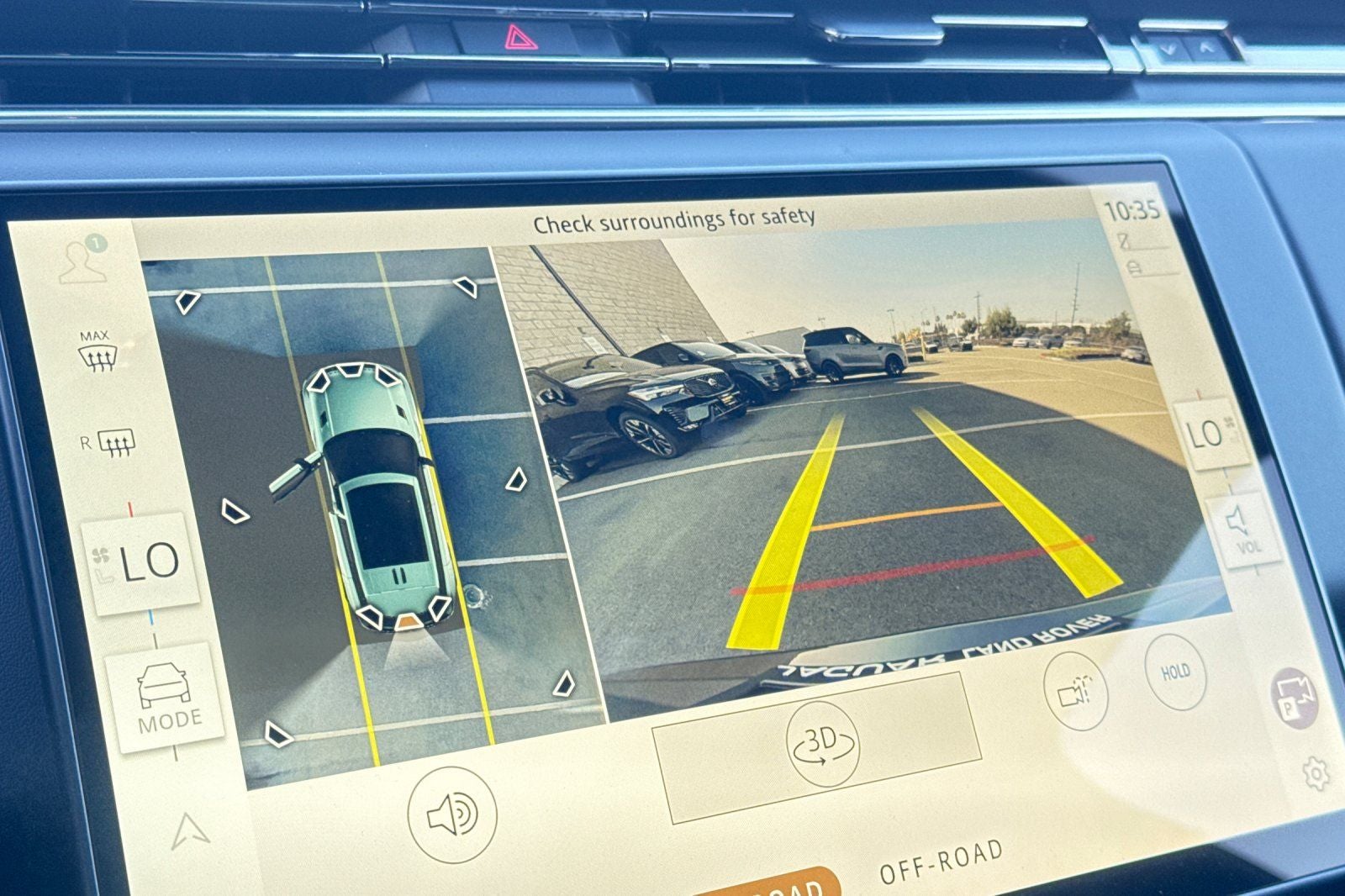 2026 Land Rover Range Rover Sport SE