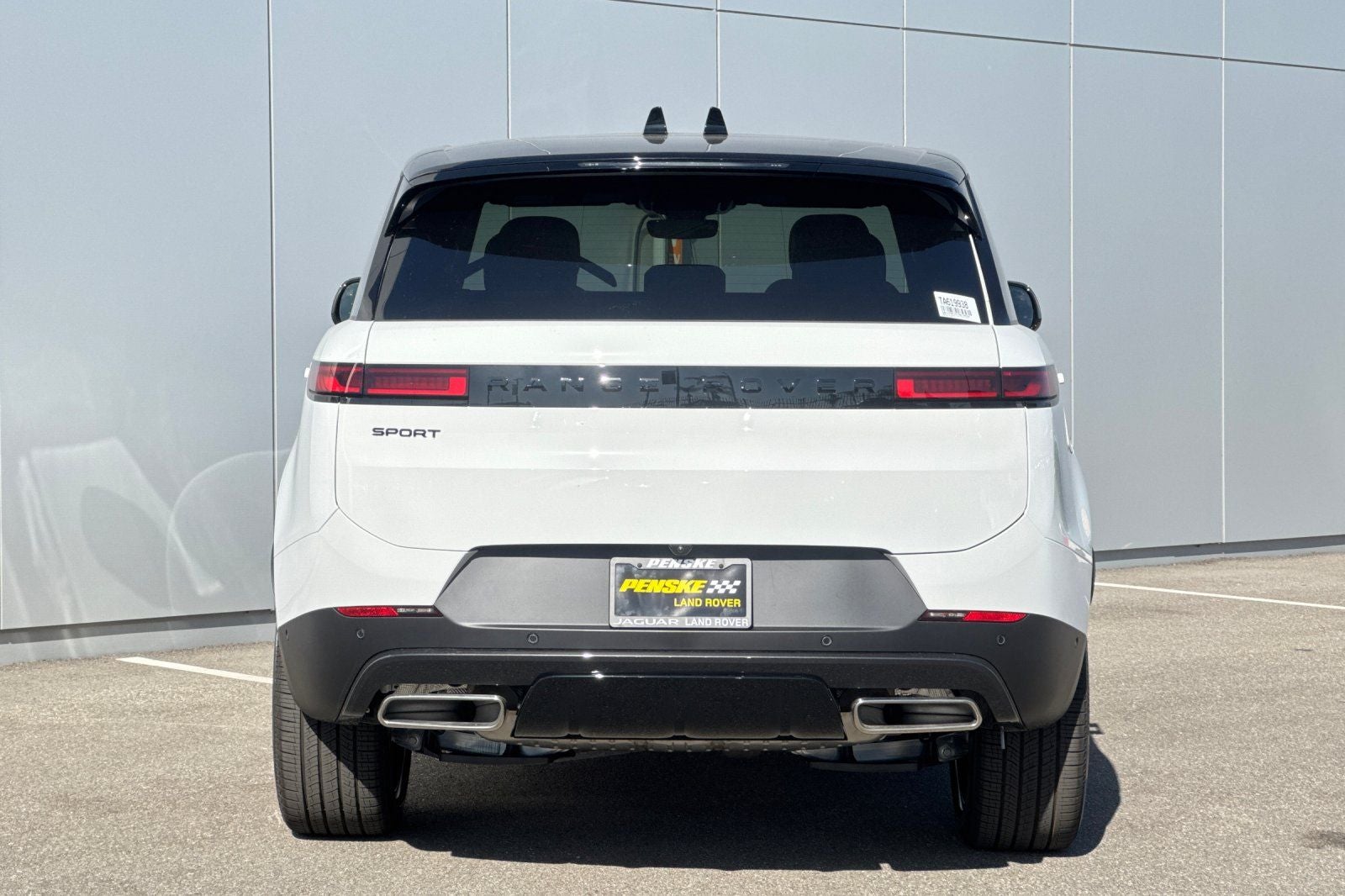 2026 Land Rover Range Rover Sport SE