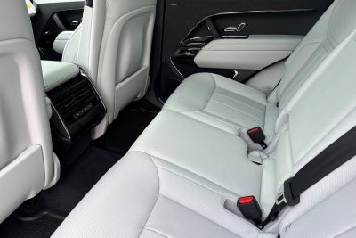 2026 Land Rover Range Rover Sport SE