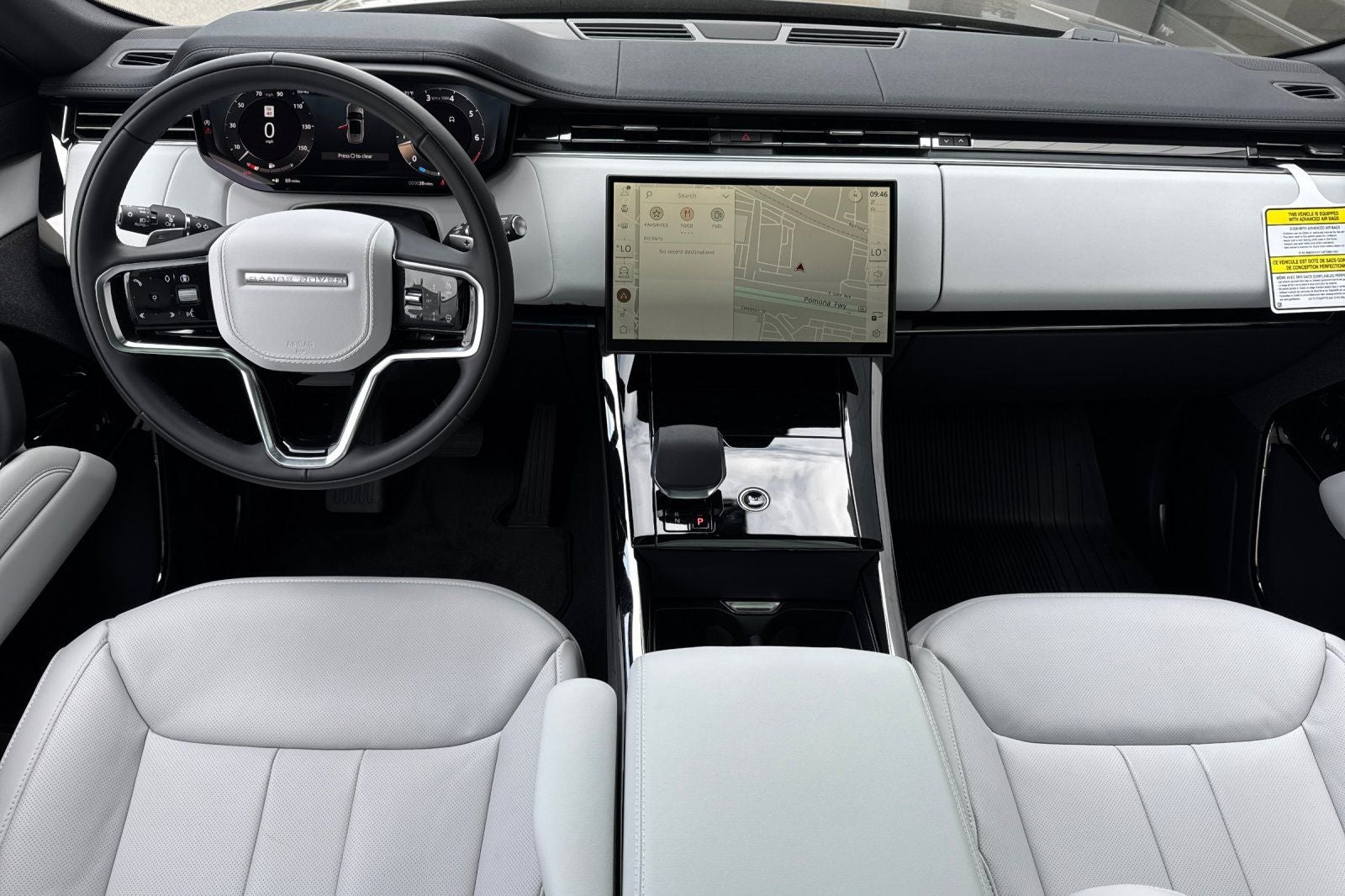 2026 Land Rover Range Rover Sport SE