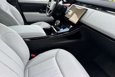 2026 Land Rover Range Rover Sport SE