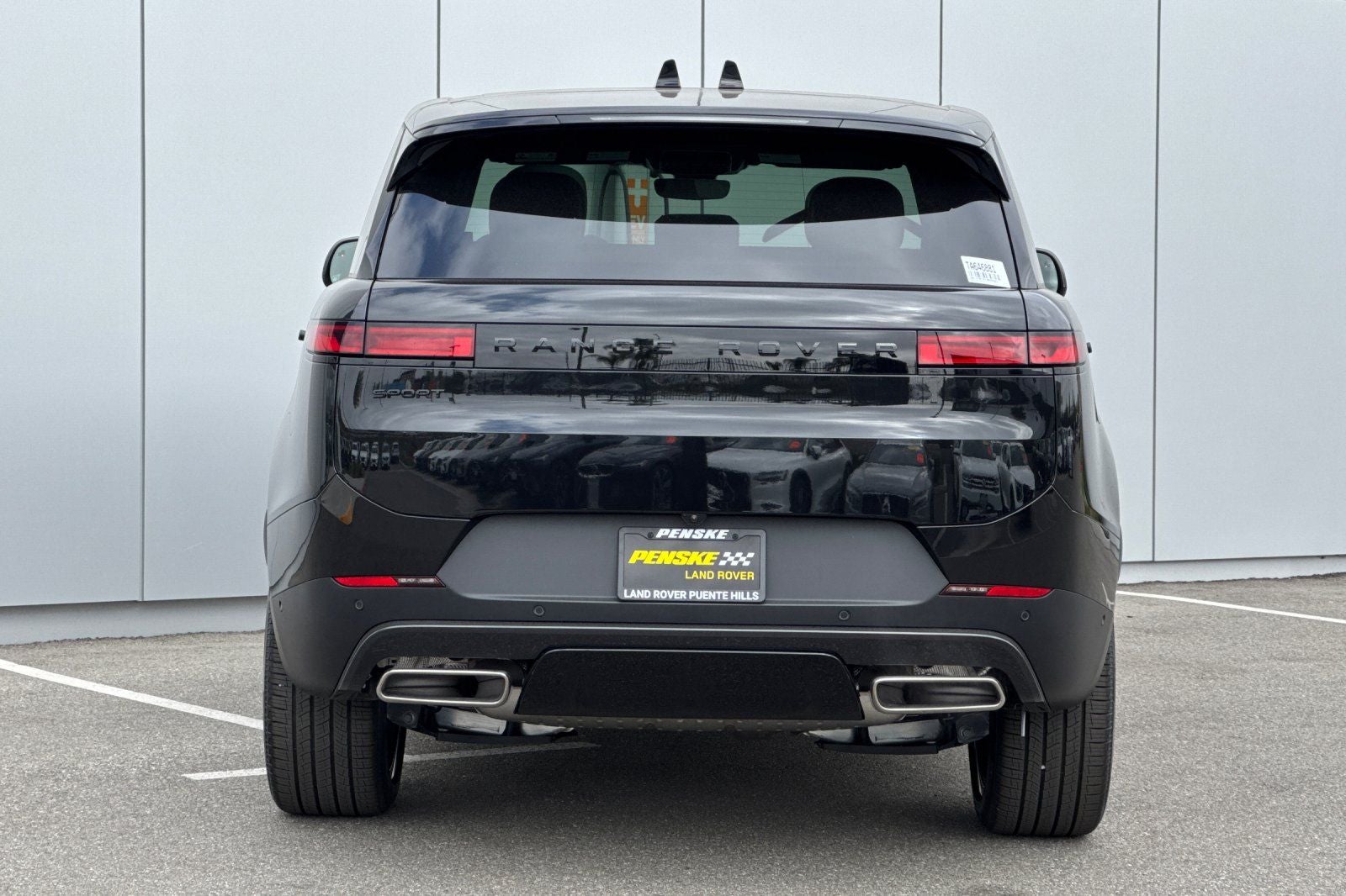 2026 Land Rover Range Rover Sport SE