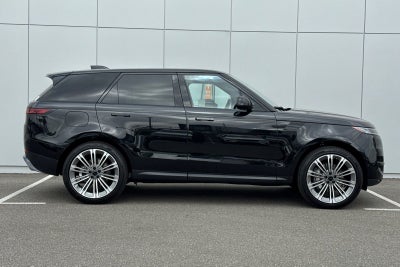 2026 Land Rover Range Rover Sport SE