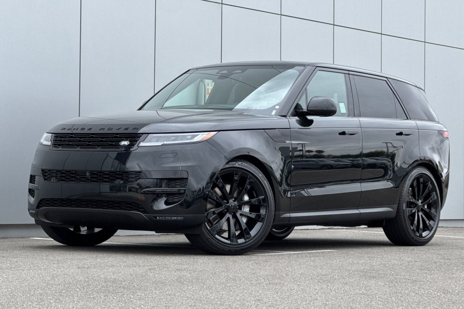 2026 Land Rover Range Rover Sport SE