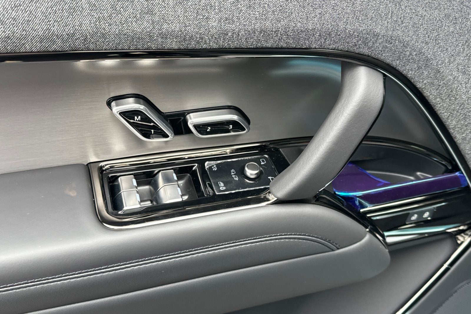 2026 Land Rover Range Rover Sport SE
