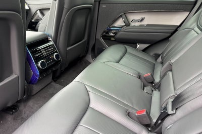 2026 Land Rover Range Rover Sport SE