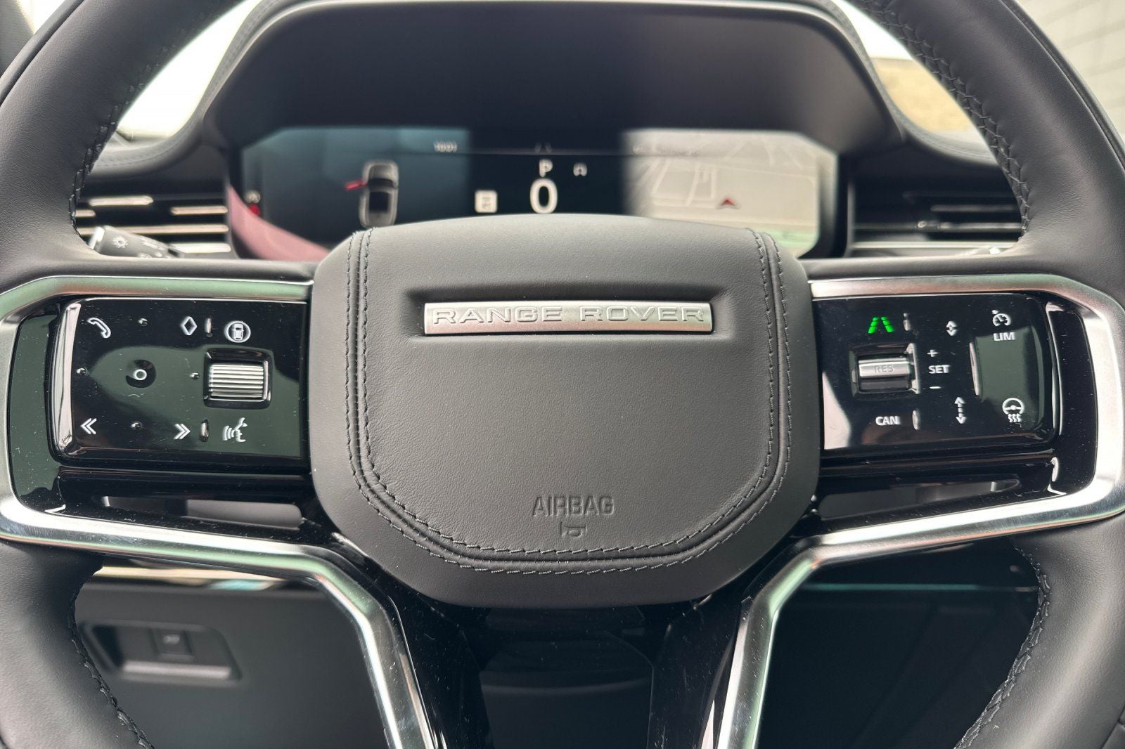 2026 Land Rover Range Rover Sport SE