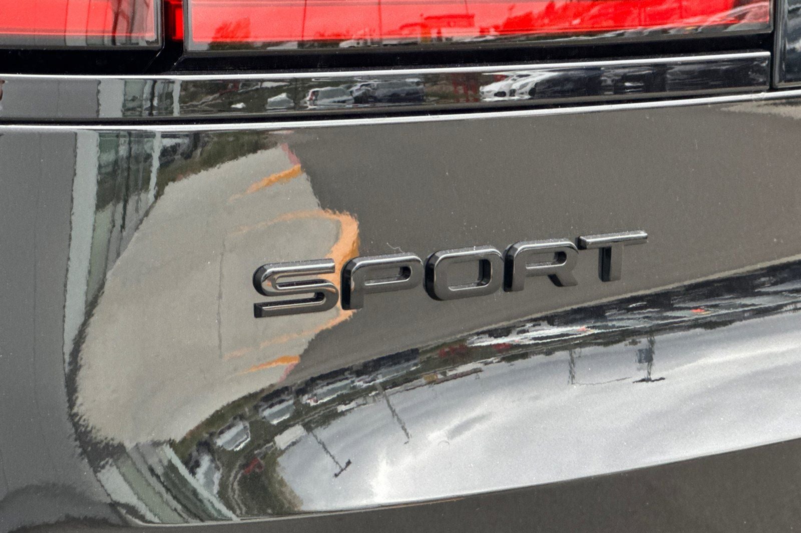 2026 Land Rover Range Rover Sport SE