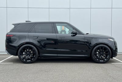 2026 Land Rover Range Rover Sport SE
