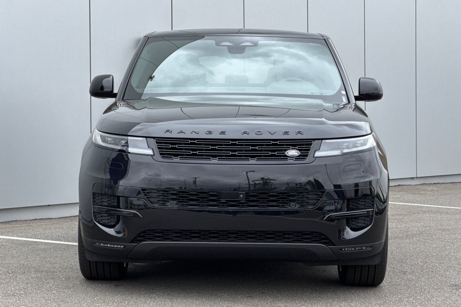 2026 Land Rover Range Rover Sport SE