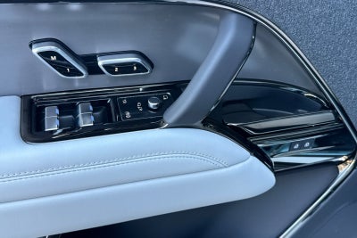 2026 Land Rover Range Rover Sport SE
