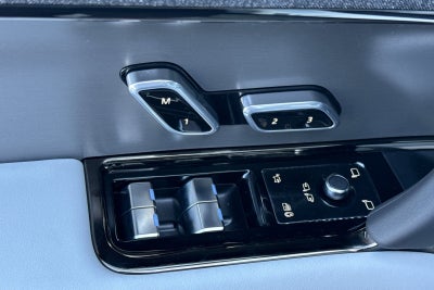 2026 Land Rover Range Rover Sport SE