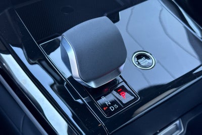 2026 Land Rover Range Rover Sport SE