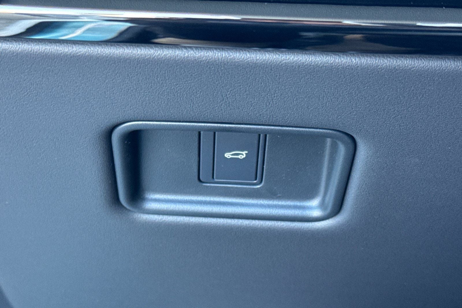 2026 Land Rover Range Rover Sport SE