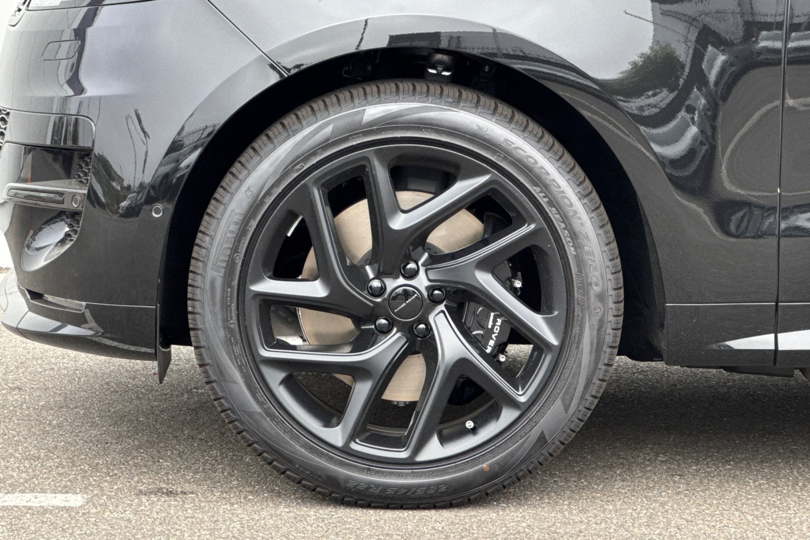 2027 Land Rover Range Rover Sport Plug-in Hybrid Base