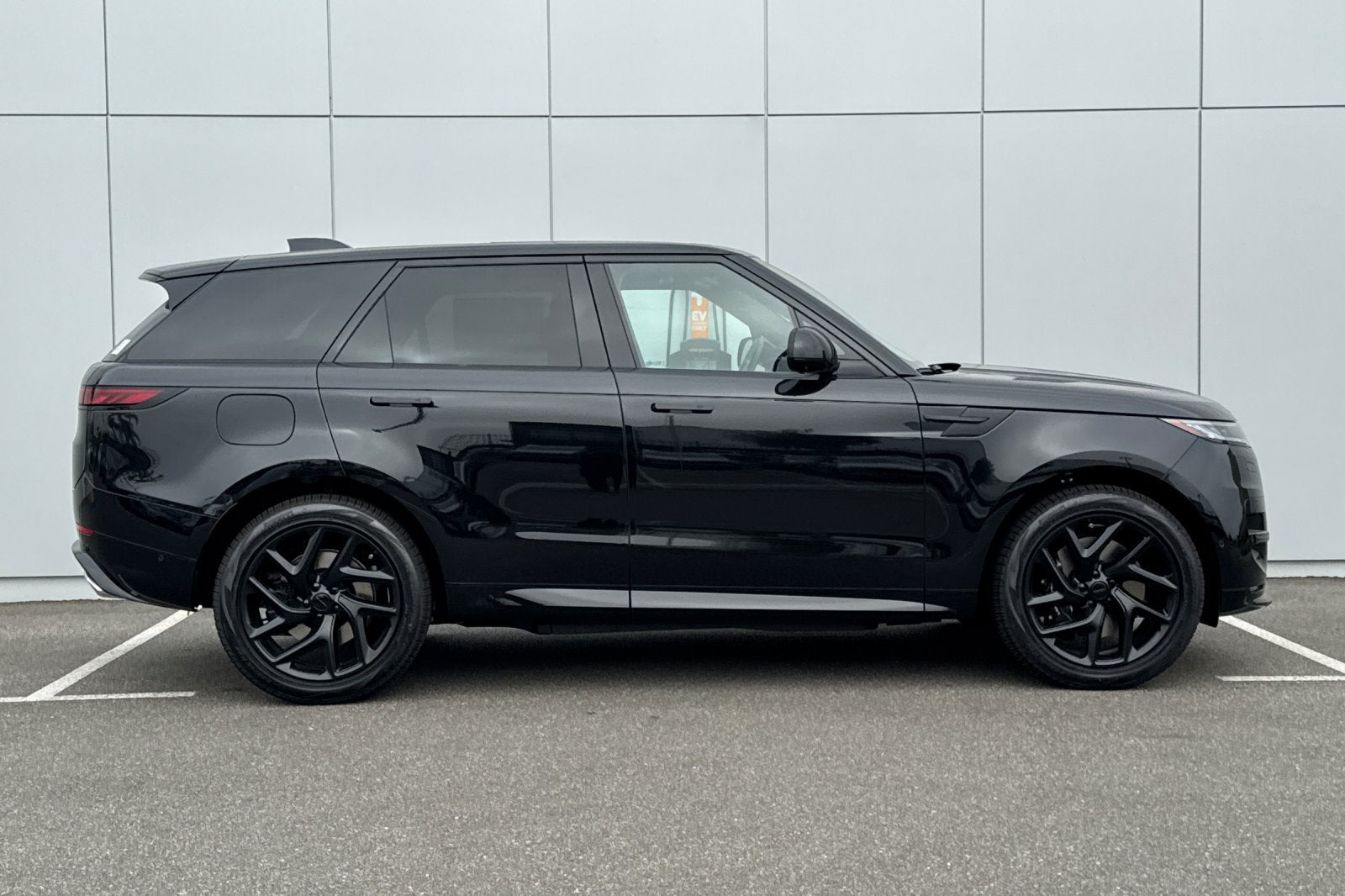 2027 Land Rover Range Rover Sport Plug-in Hybrid Base